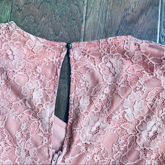 NWOT Pretty Floral Lace Jolt Dress ✨ Size Small - Picture 5 of 5